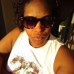 Meet your Posher, Ebony